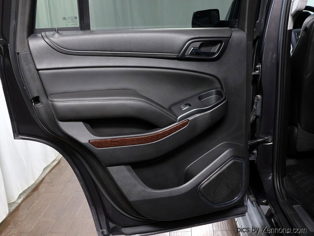 Used 2015 GMC Yukon SLT w/ Open Road Package AWD/4WD image 31