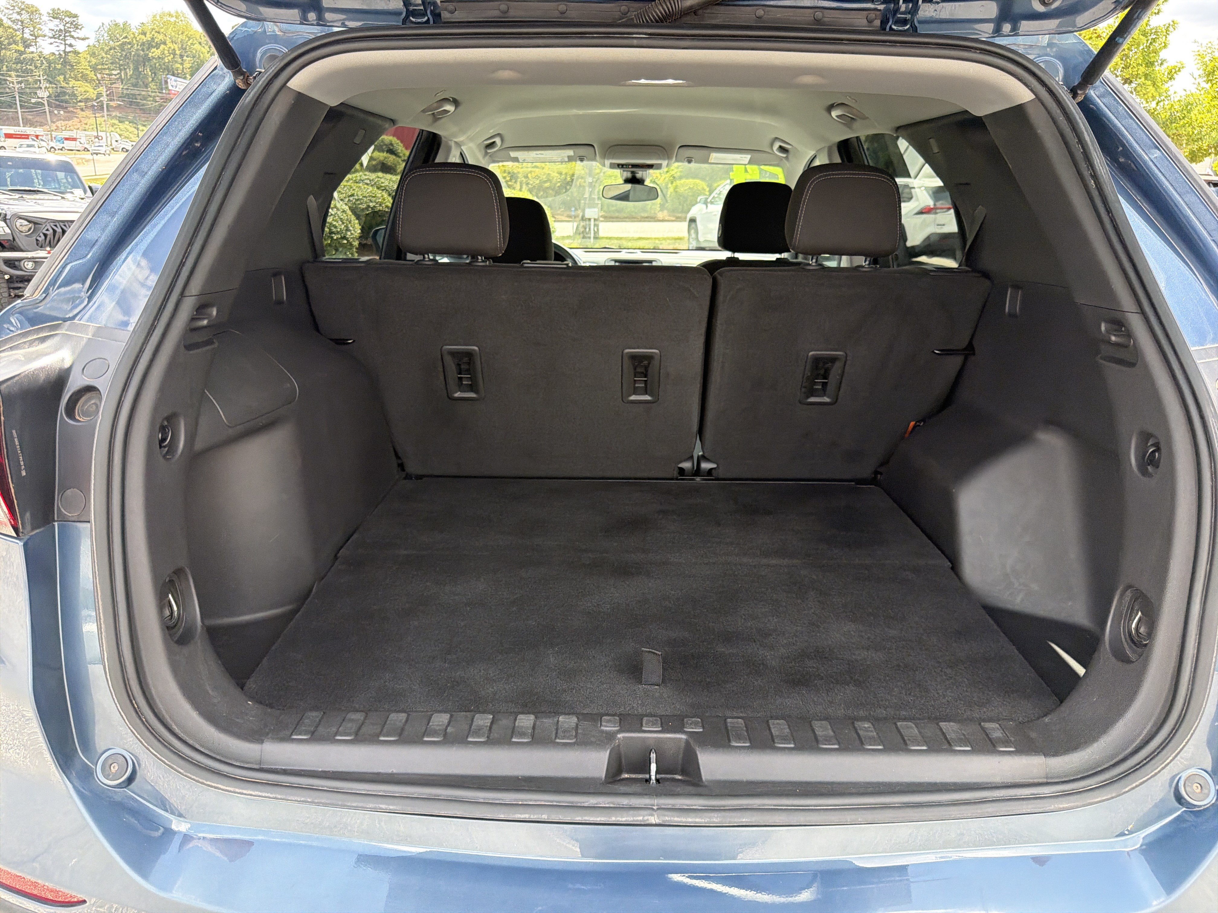 Used 2024 Chevrolet Equinox LS w/ LS Convenience Package FWD image 29