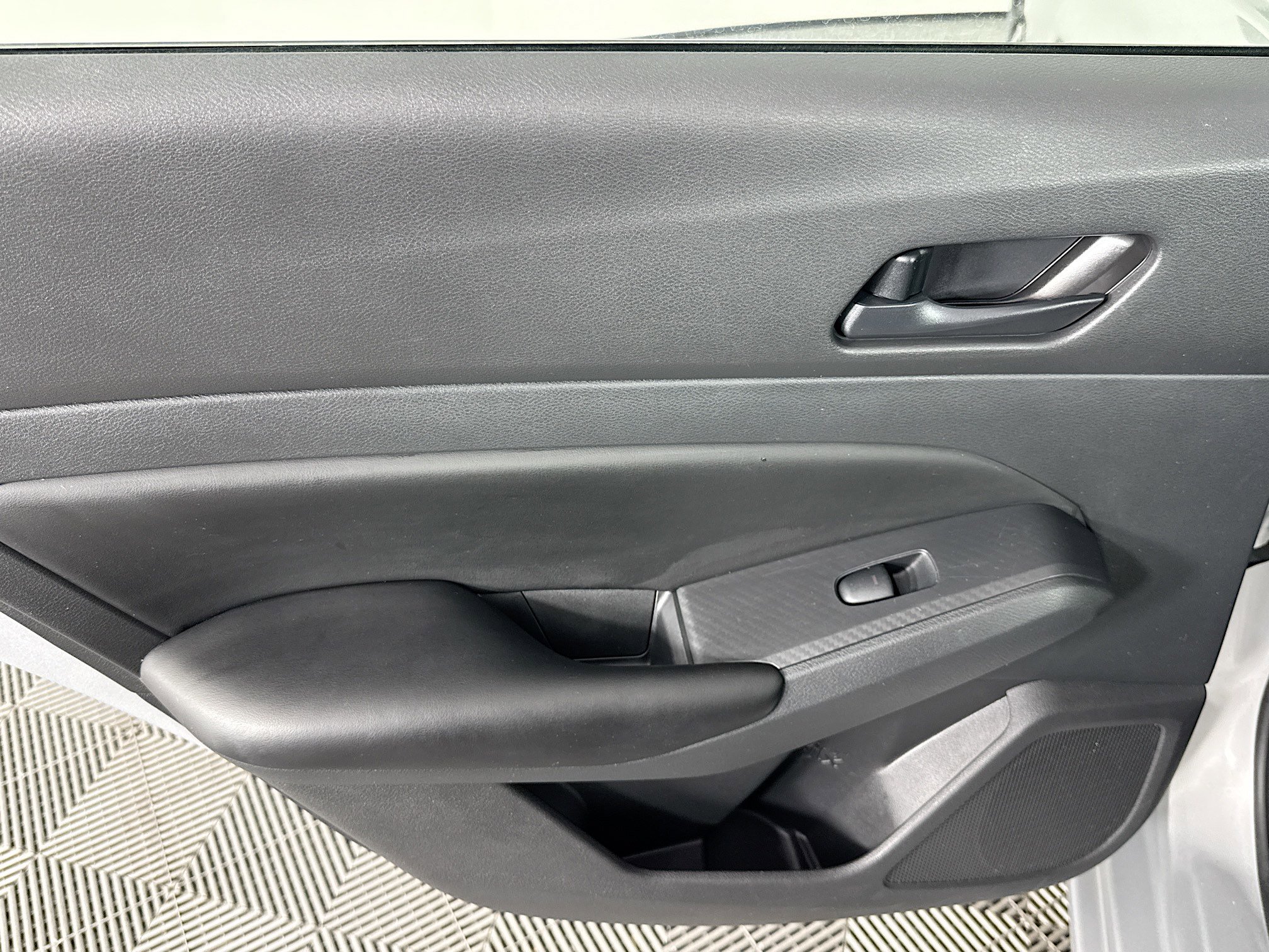 Used 2023 Nissan Altima 2.5 S FWD image 25