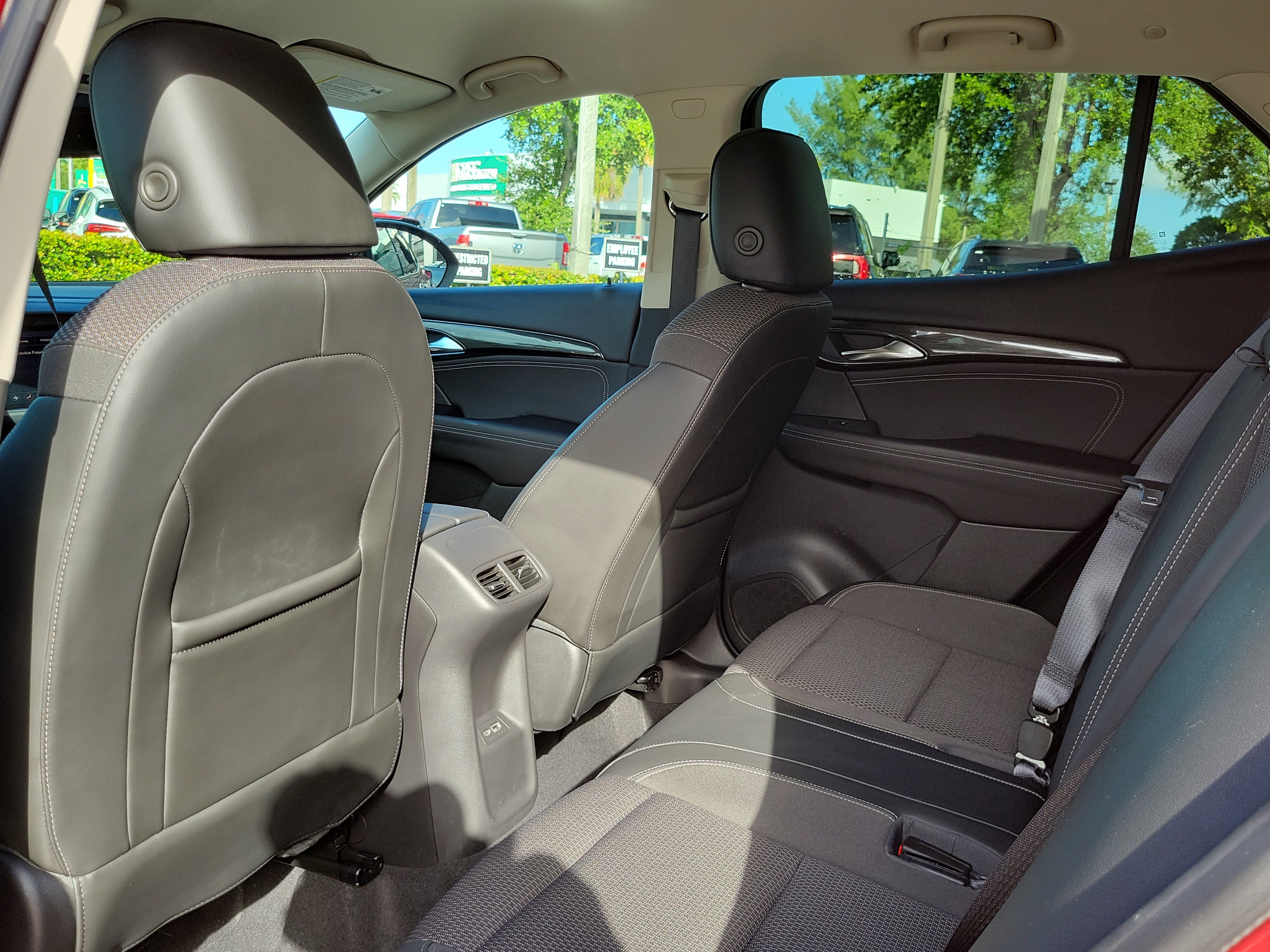 Used 2021 Buick Envision Preferred image 13