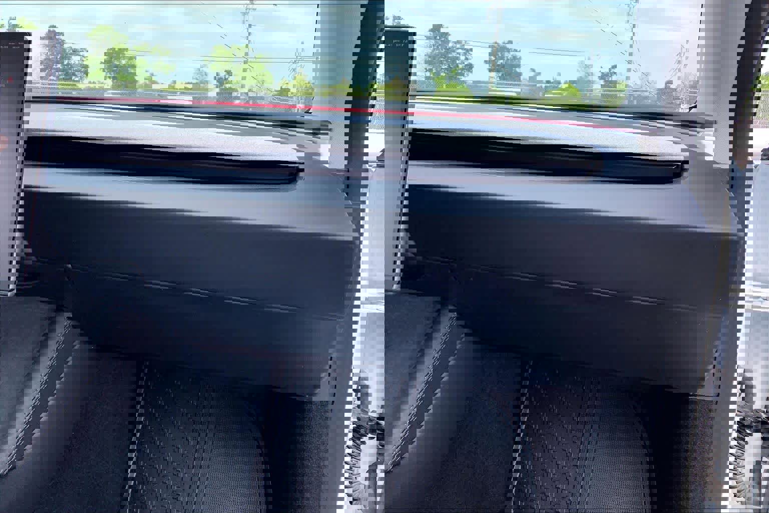 Used 2025 Tesla Model 3 Long Range image 18