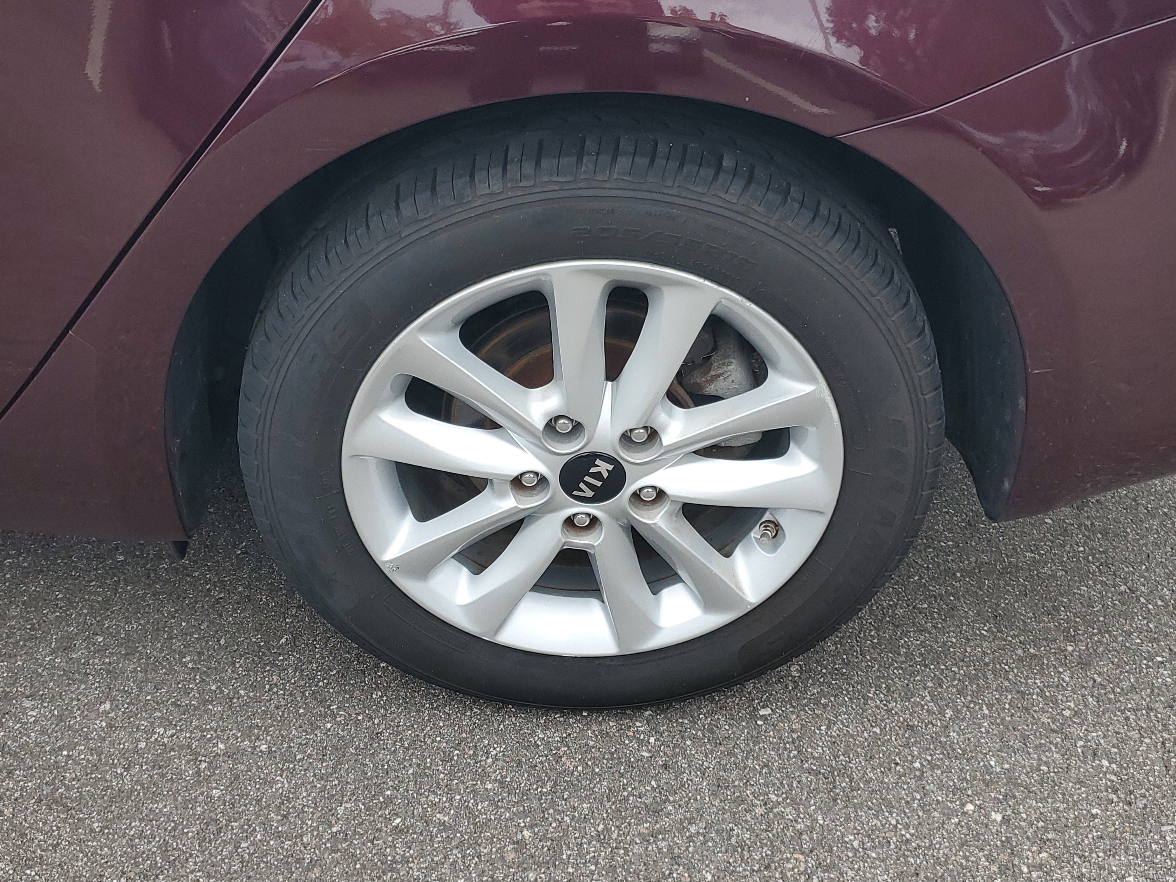 Used 2017 Kia Forte LX w/ LX Popular Package image 35