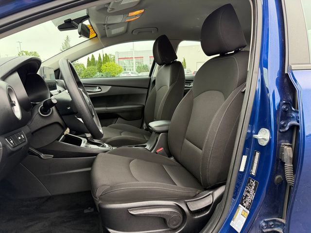 Used 2021 Kia Forte LXS FWD image 14