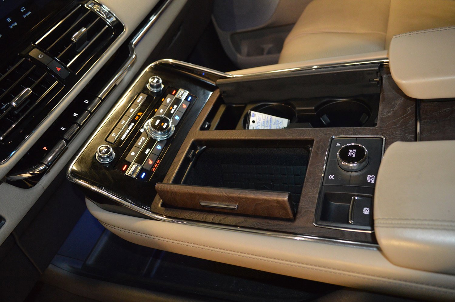 Used 2023 Lincoln Navigator L Reserve image 21