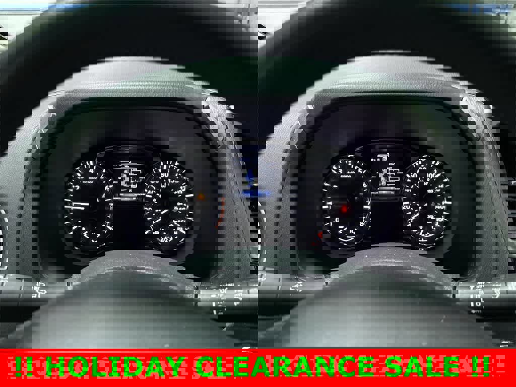 Used 2019 Nissan Pathfinder SV image 33