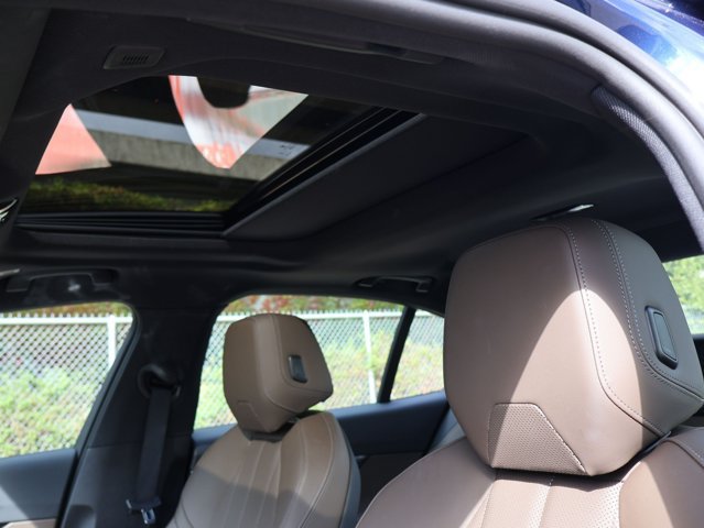 Used 2026 BMW i5 eDrive40 w/ M Sport Package AWD/4WD image 20