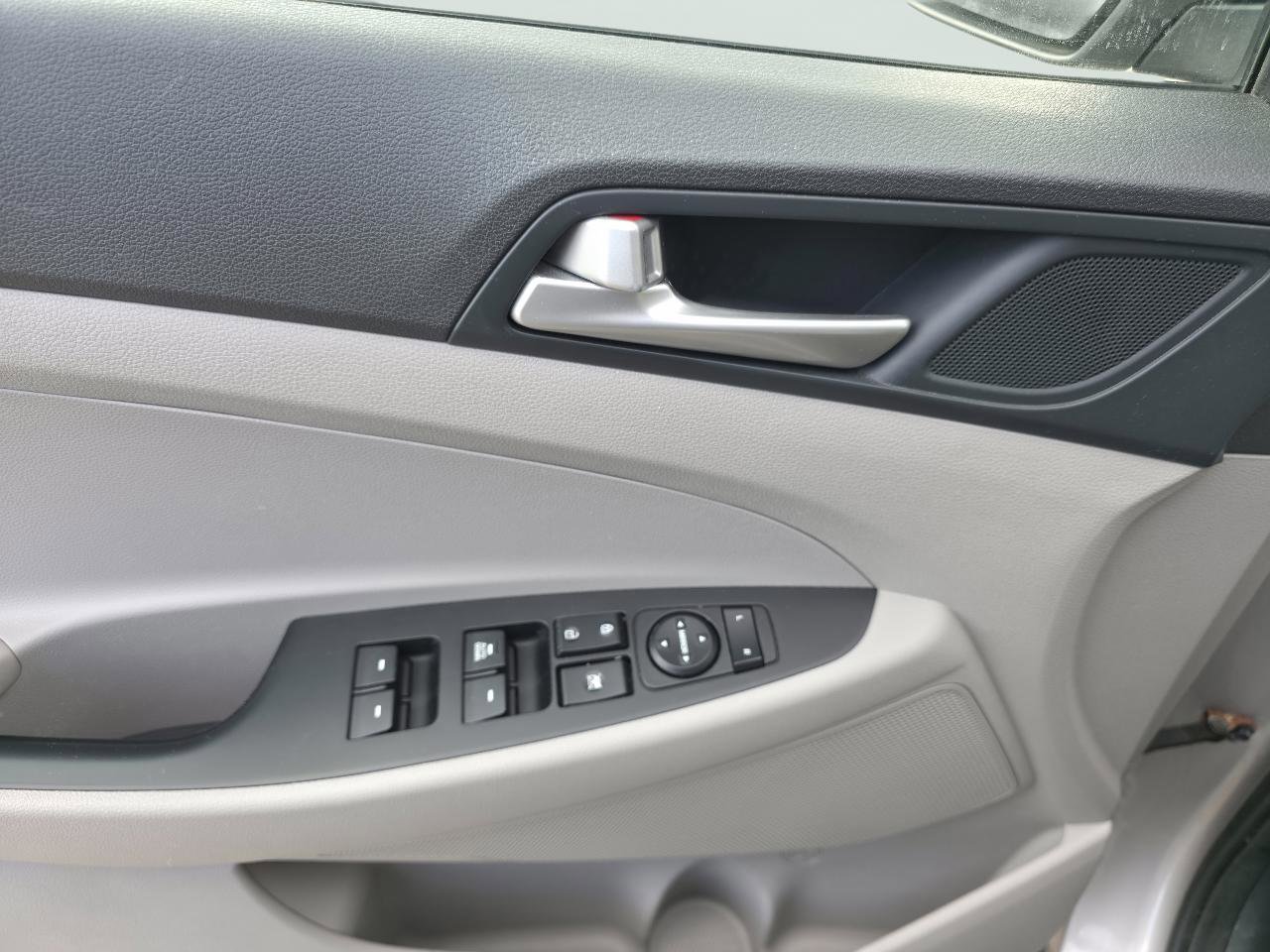 Used 2020 Hyundai Tucson SE image 18