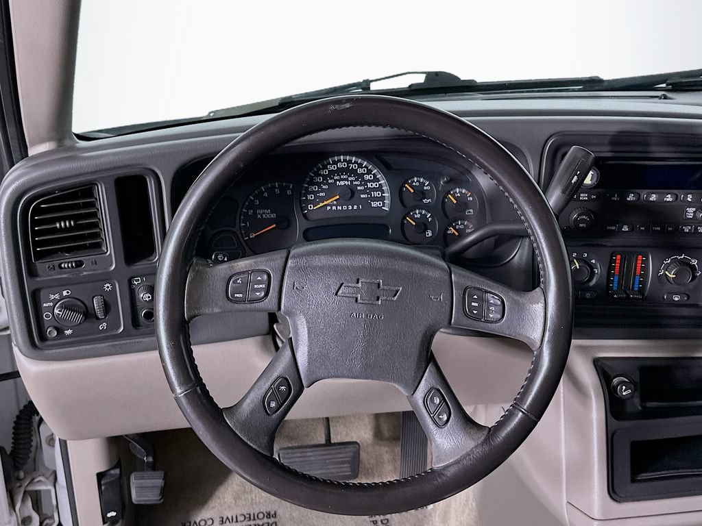 Used 2006 Chevrolet Suburban LS w/ Smart Select Package RWD image 12