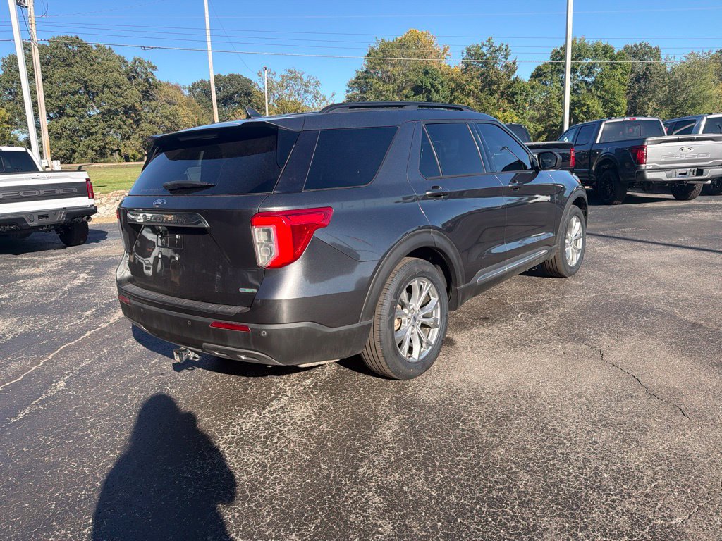 Used 2020 Ford Explorer XLT w/ Equipment Group 202A RWD image 3