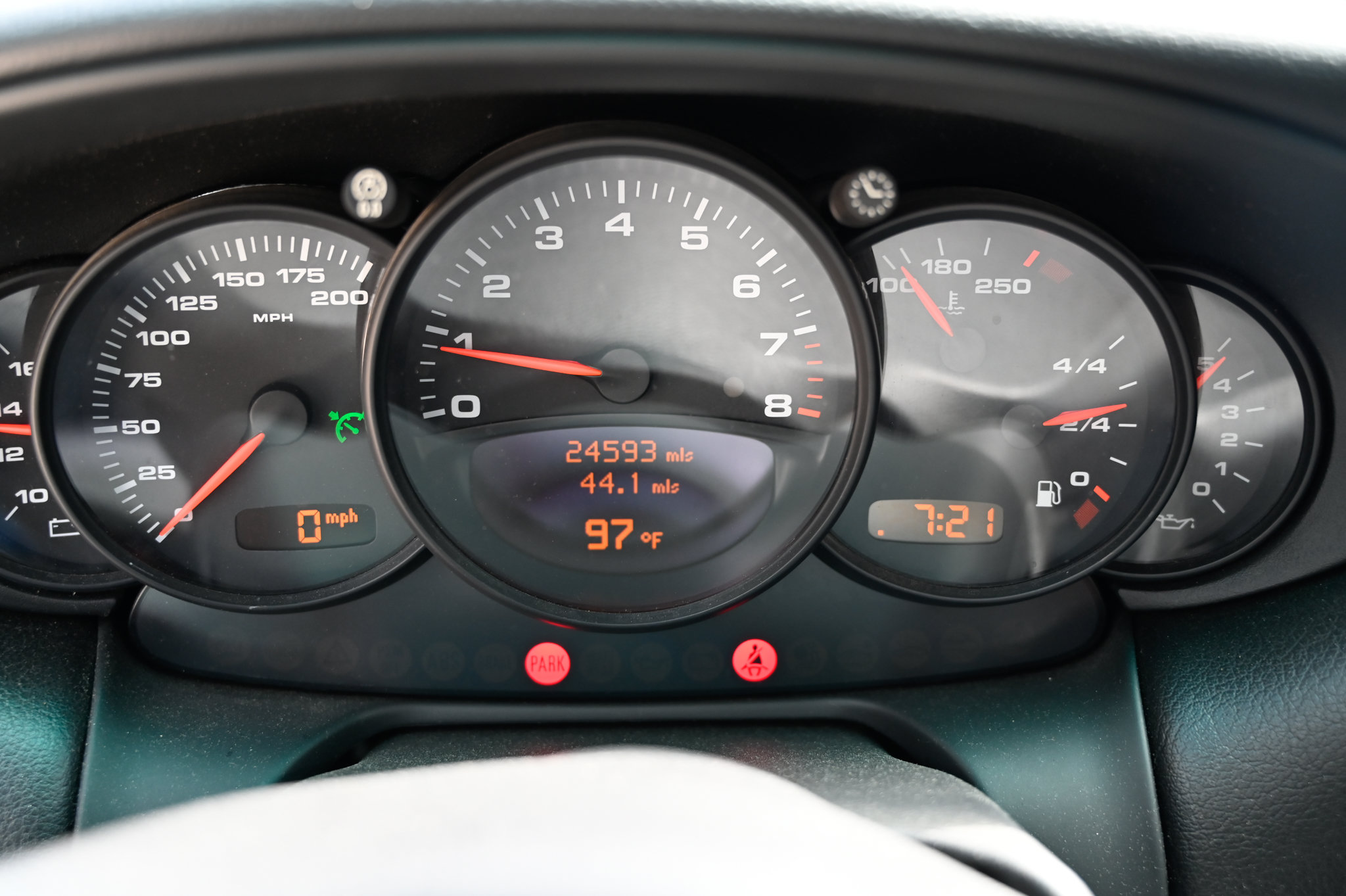 Used 2004 Porsche 911 Carrera RWD image 24