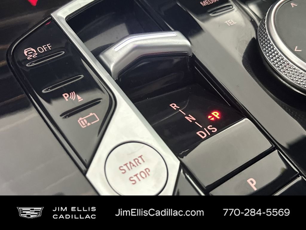 Used 2025 BMW X5 xDrive50e image 27