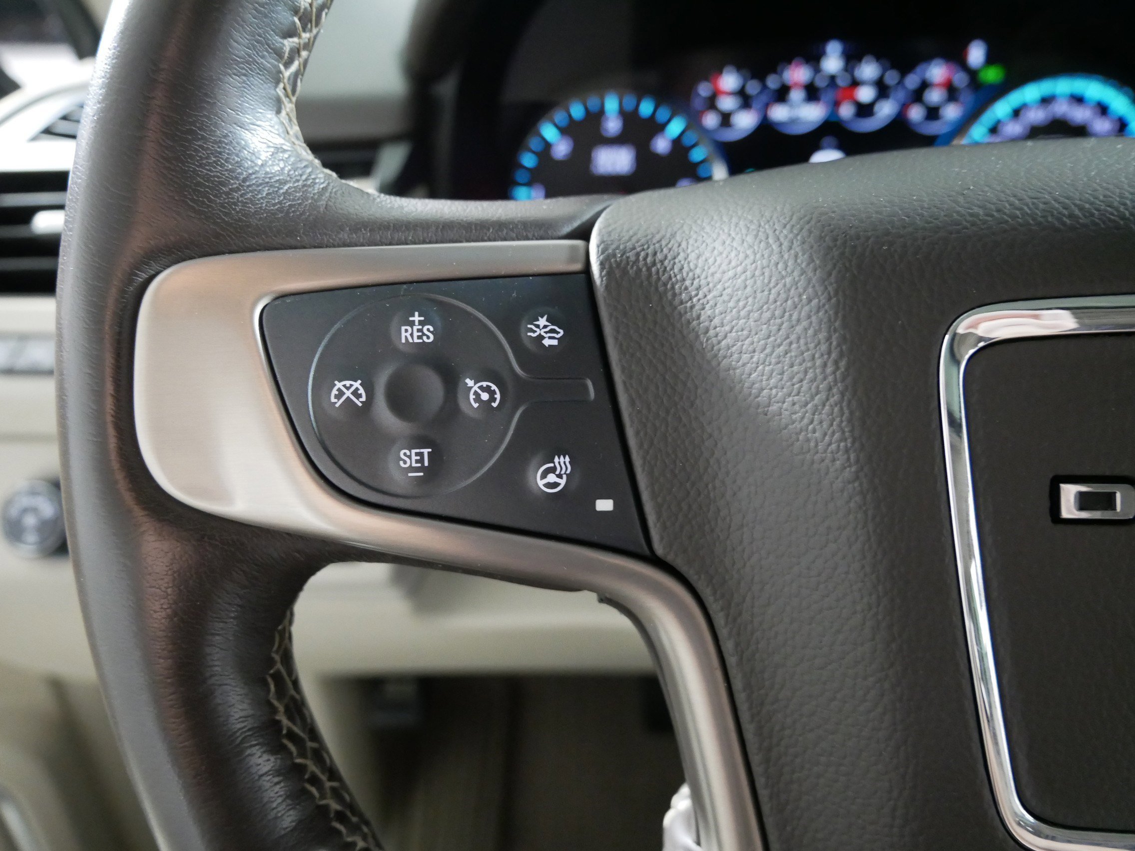 Used 2019 GMC Yukon XL Denali w/ Denali Ultimate Package image 27