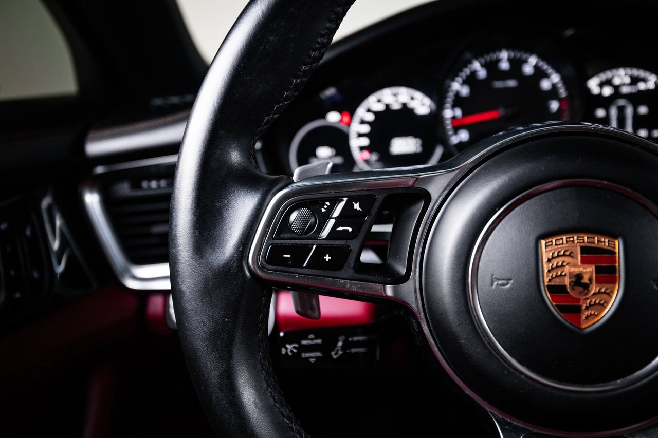 Certified 2018 Porsche Panamera 4 AWD/4WD image 17