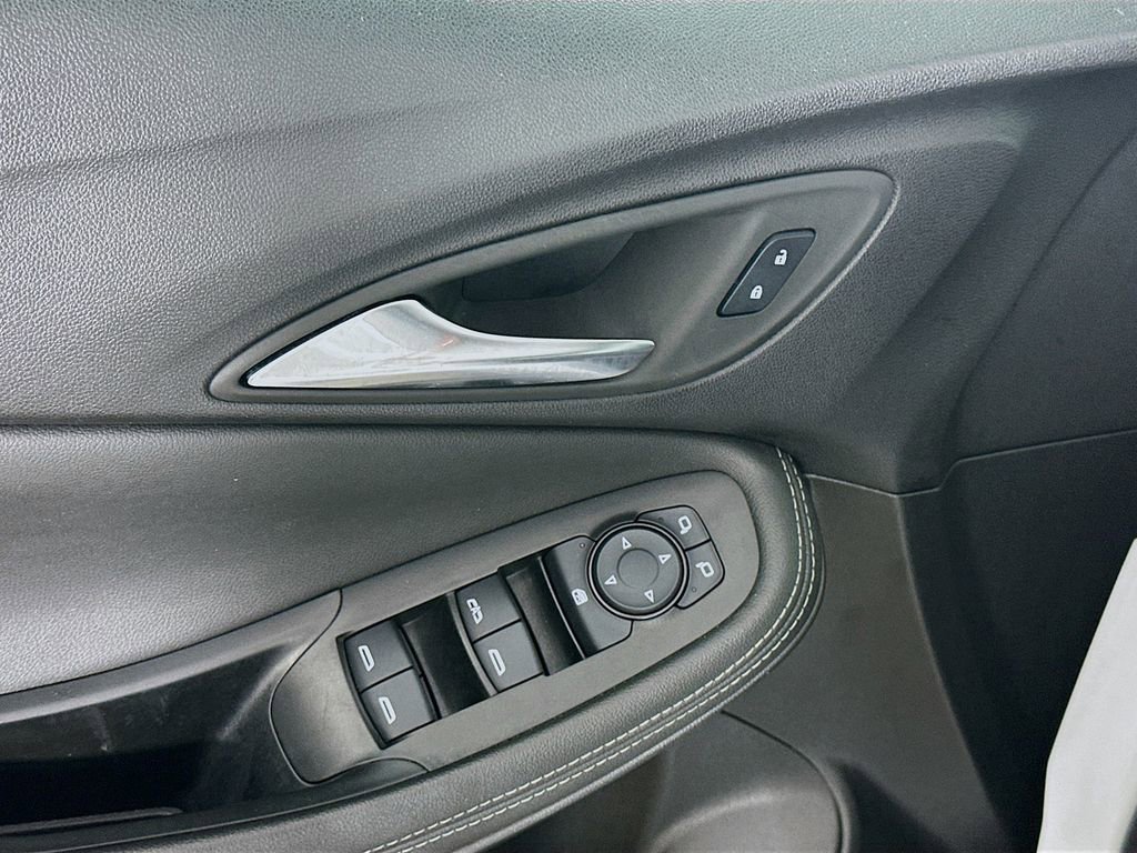 Used 2024 Buick Encore GX Sport Touring image 24