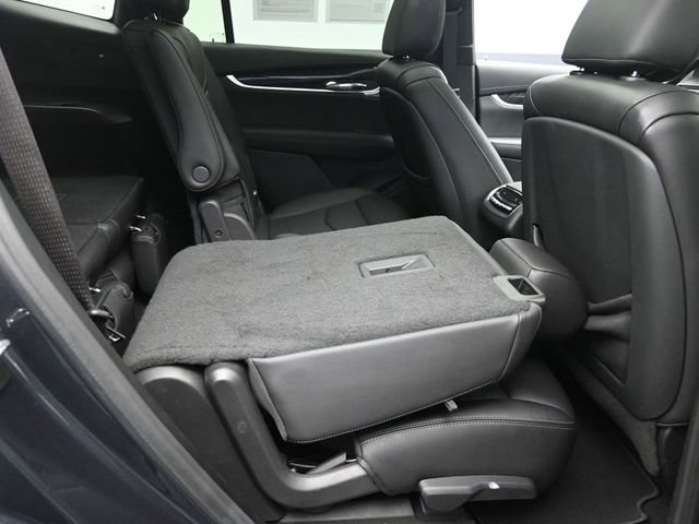 Used 2023 Cadillac XT6 Premium Luxury image 28