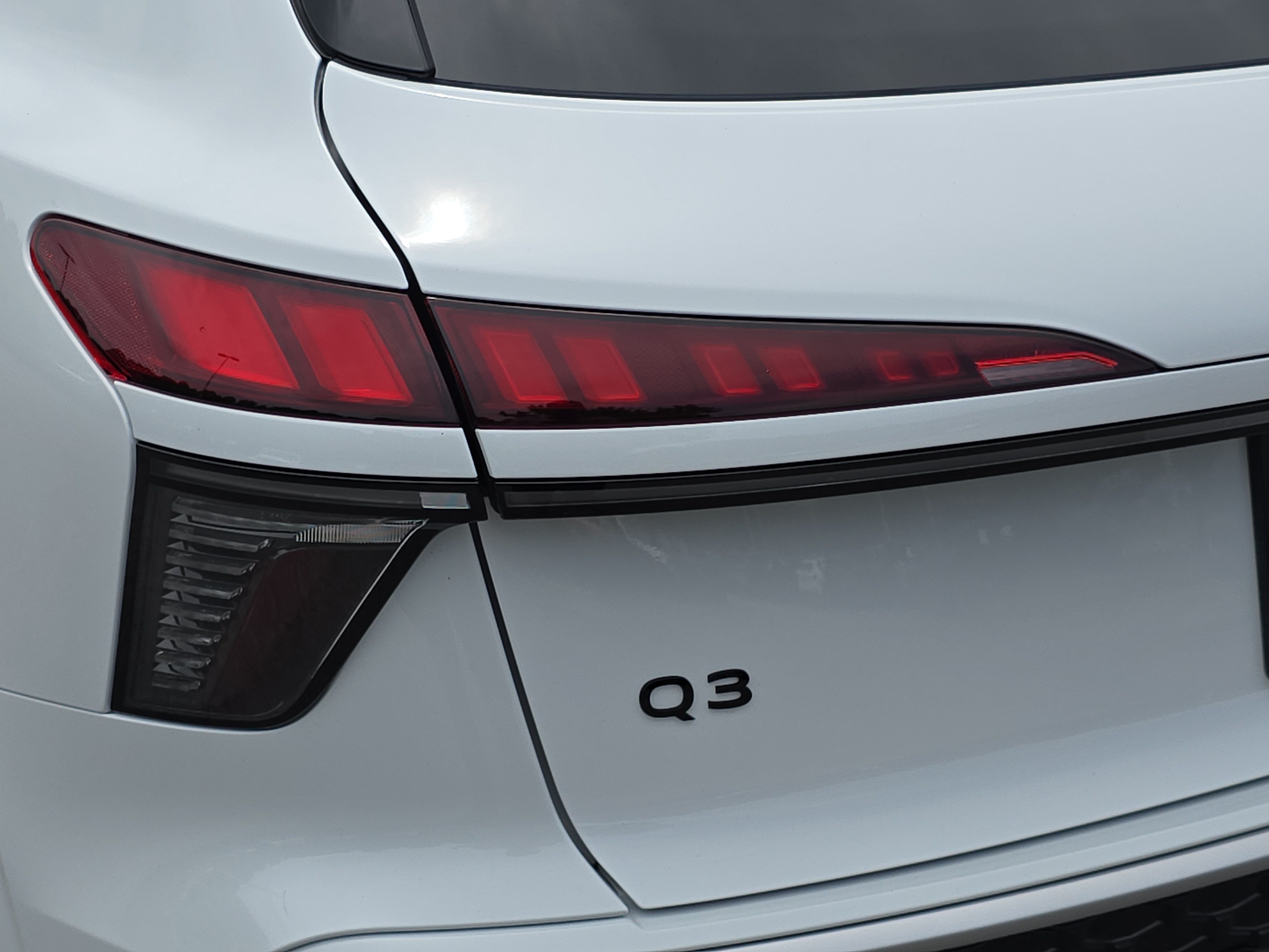 New 2026 Audi Q3 quattro 2.0T AWD/4WD image 35