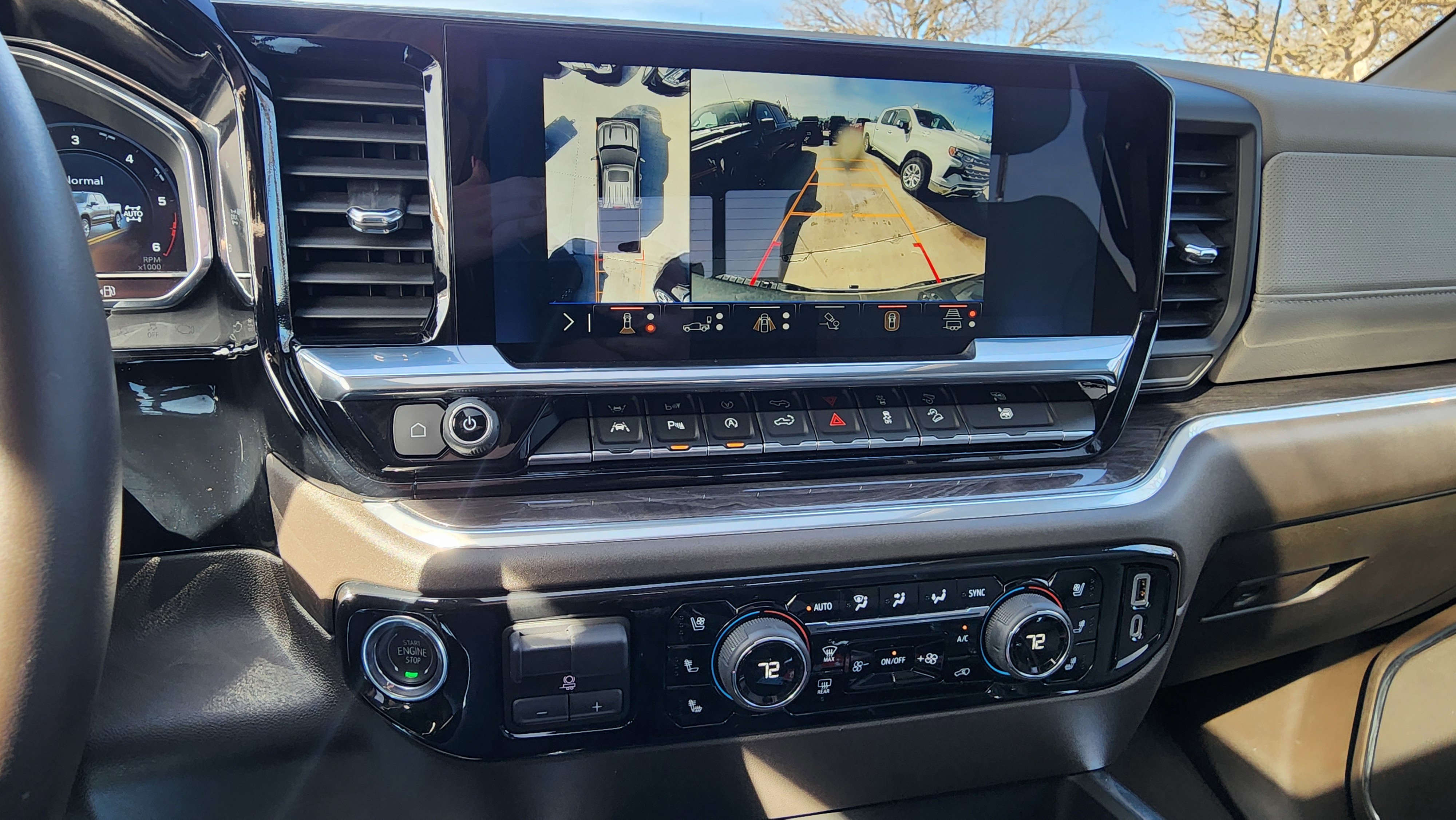 Used 2025 Chevrolet Silverado 1500 LTZ w/ LTZ Premium Package image 24