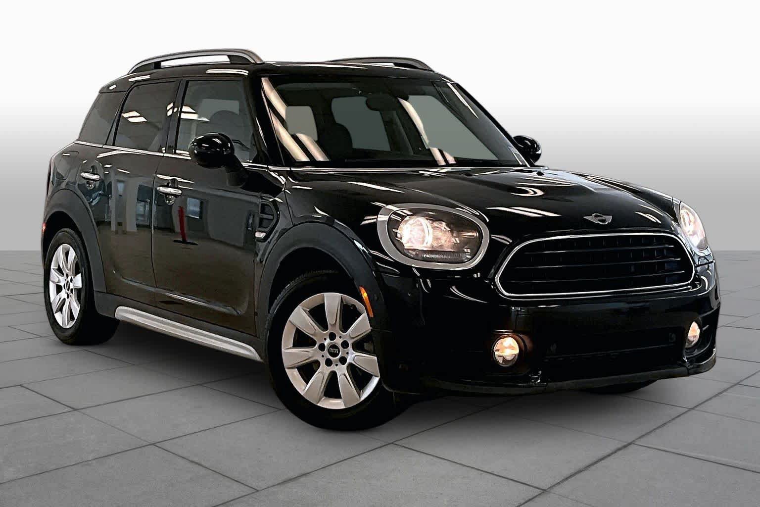 Used 2018 MINI Cooper Countryman FWD image 2