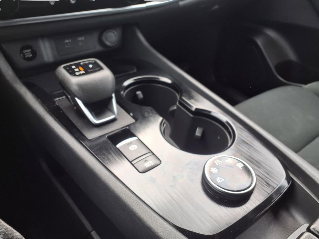 Certified 2024 Nissan Rogue S image 11