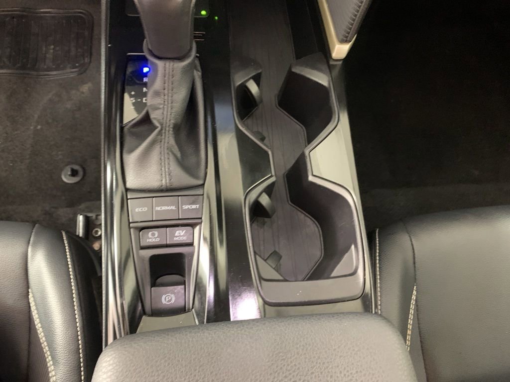 Used 2025 Toyota Camry SE image 26