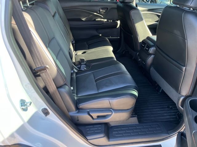 Certified 2025 Honda Passport TrailSport image 14