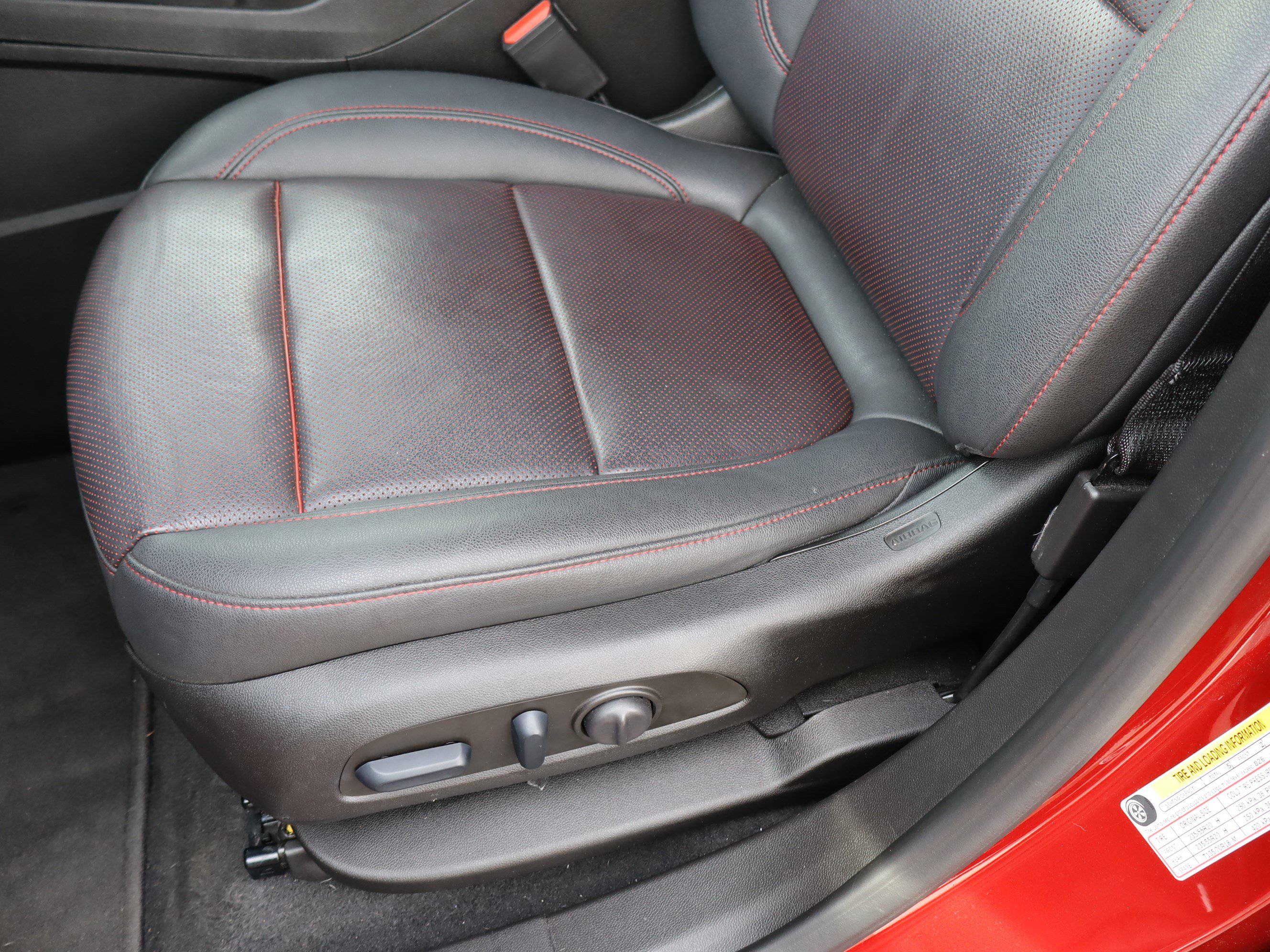 Used 2023 Chevrolet Blazer RS w/ Driver Confidence II Package image 17
