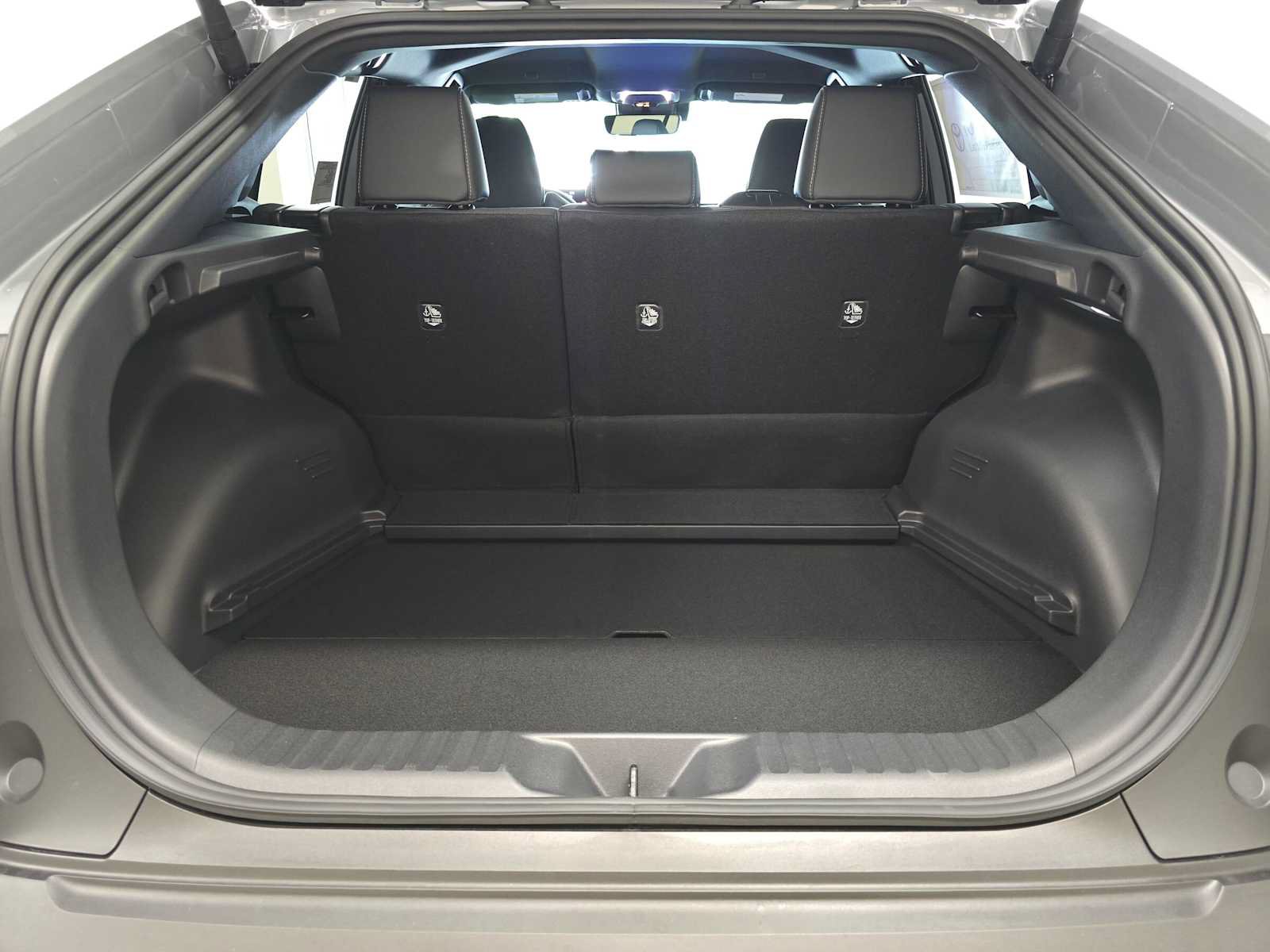 New 2027 Toyota C-HR w/ ALL Weather Mat Package (TMS) AWD/4WD image 28