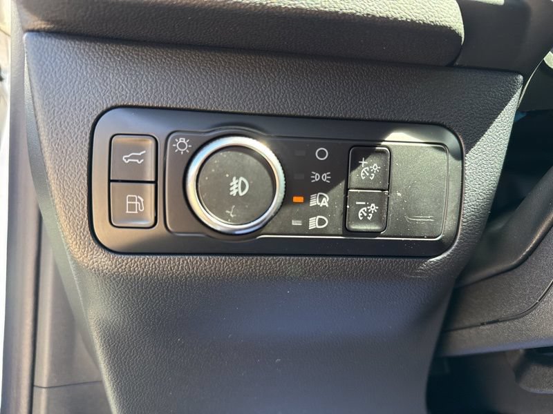 New 2025 Ford Escape SE FWD image 25