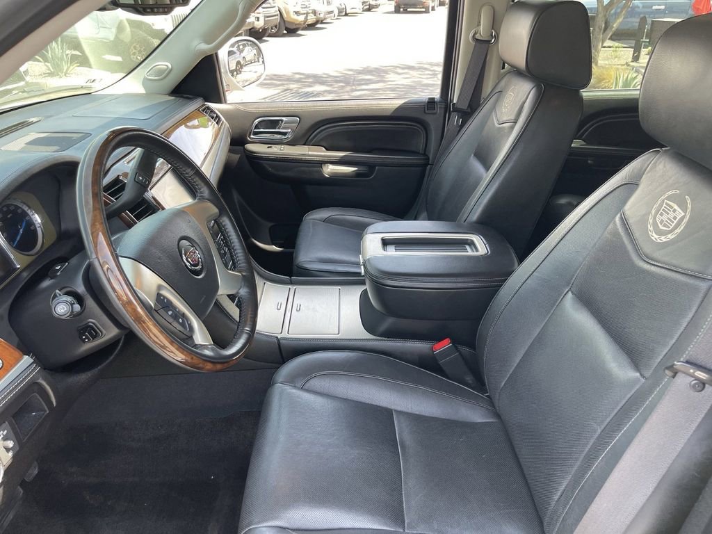 Used 2012 Cadillac Escalade ESV Platinum AWD/4WD image 21