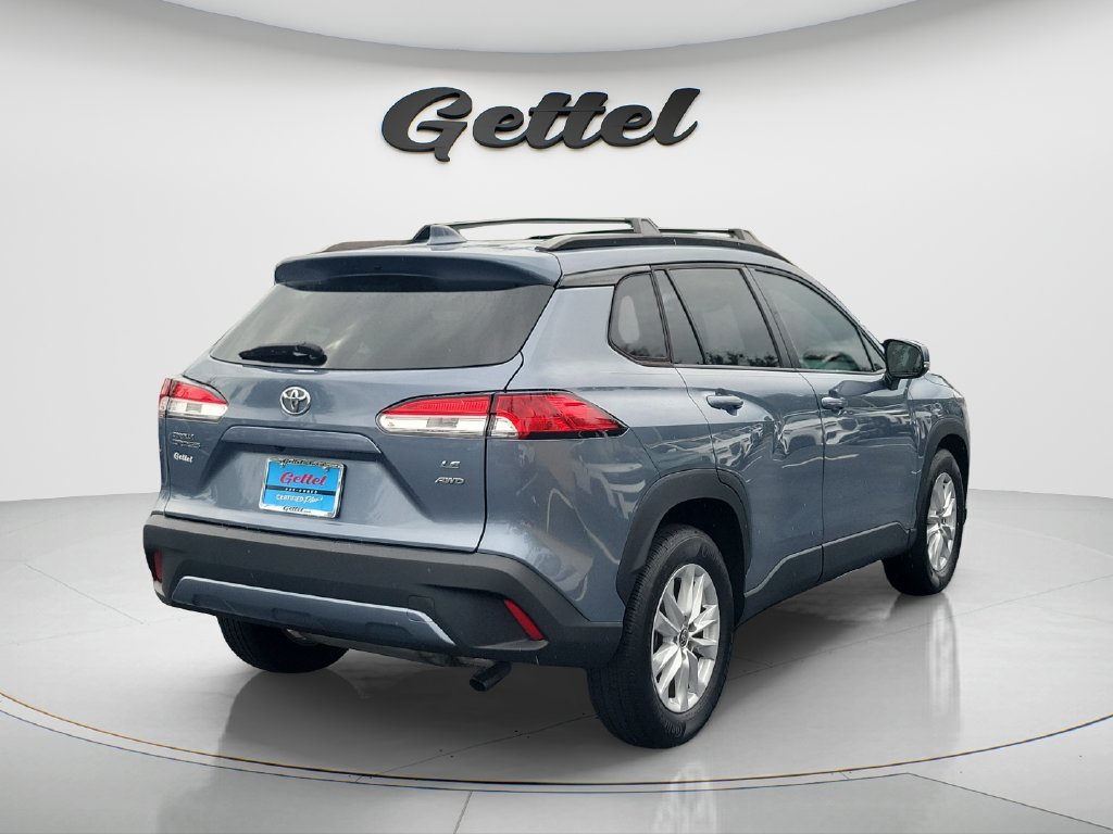 Used 2023 Toyota Corolla Cross LE w/ Moonroof Package AWD/4WD image 5