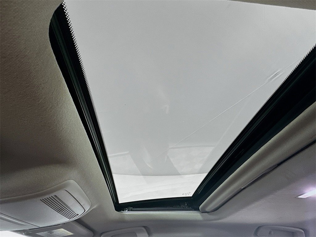 Used 2024 MAZDA MAZDA3 s image 21