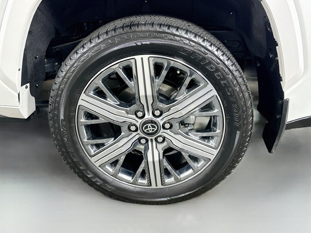 Certified 2026 Toyota Sequoia Capstone AWD/4WD image 33