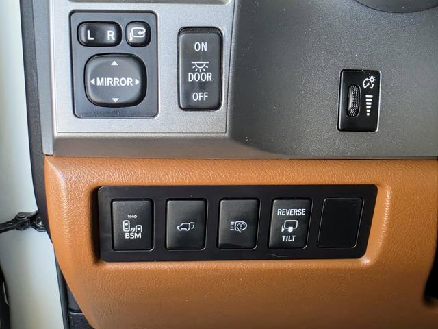 Used 2016 Toyota Sequoia Platinum RWD image 29