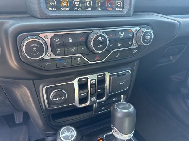 Used 2023 Jeep Wrangler Unlimited Sahara w/ Cold Weather Group AWD/4WD image 24