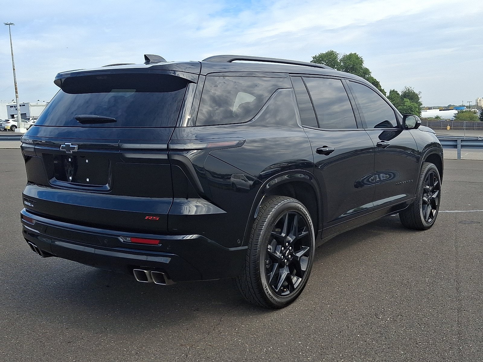 Used 2025 Chevrolet Traverse RS w/ LPO, Floor Liner Package FWD image 6
