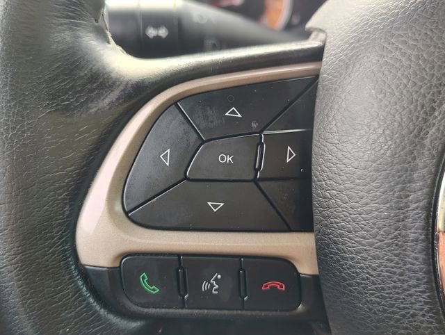 Used 2017 Jeep Renegade Limited w/ Advanced Technology Group image 18