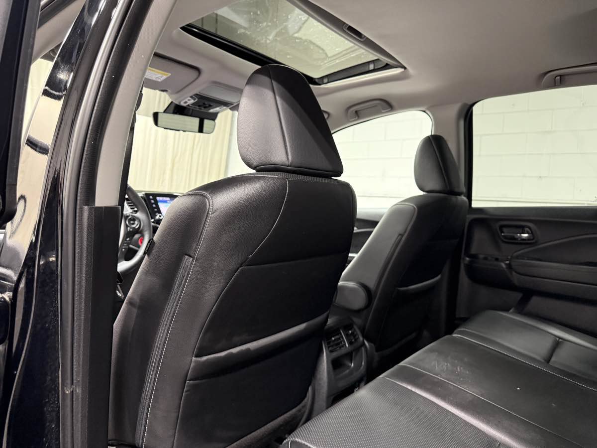Used 2023 Honda Ridgeline RTL-E image 16