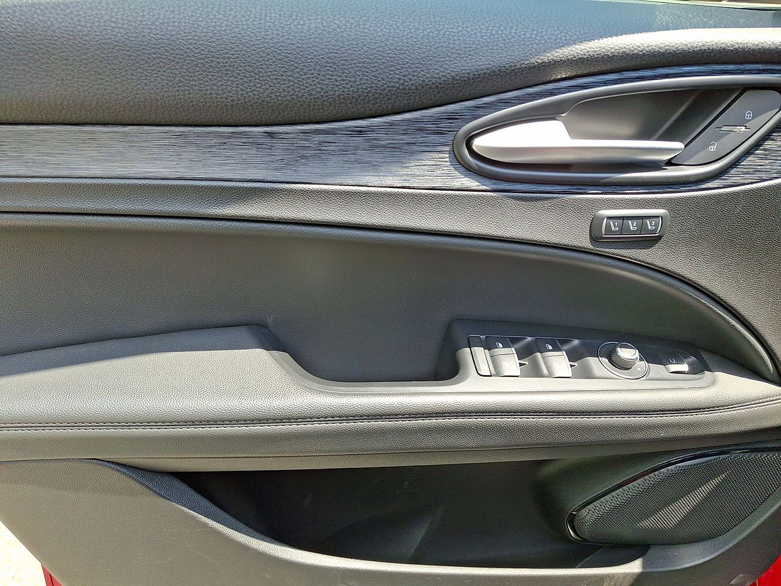 Used 2024 Alfa Romeo Stelvio Sprint image 10