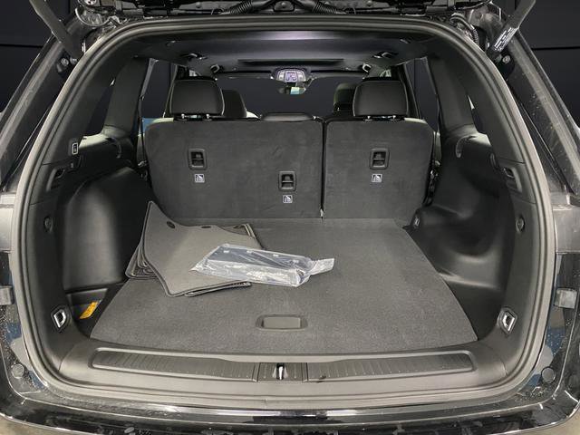 New 2026 Jeep Grand Cherokee Altitude image 15
