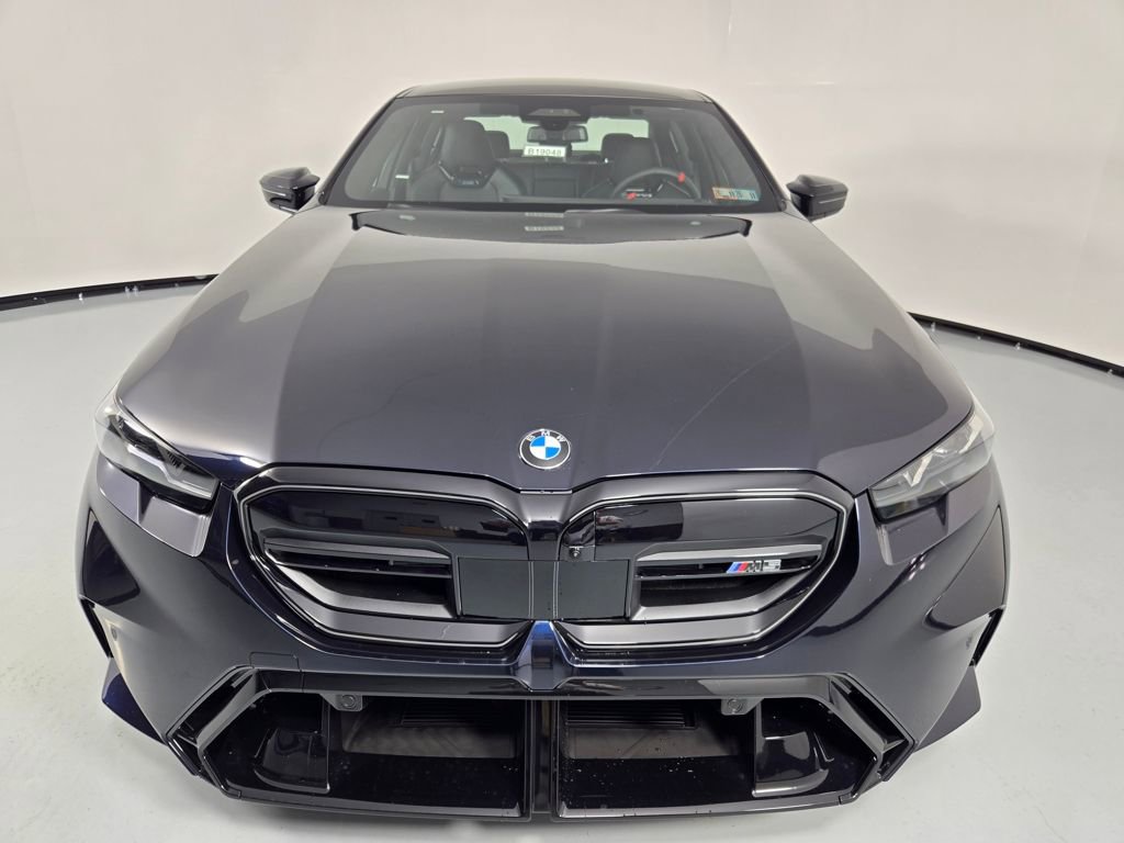 New 2026 BMW M5 w/ Executive Package image 2