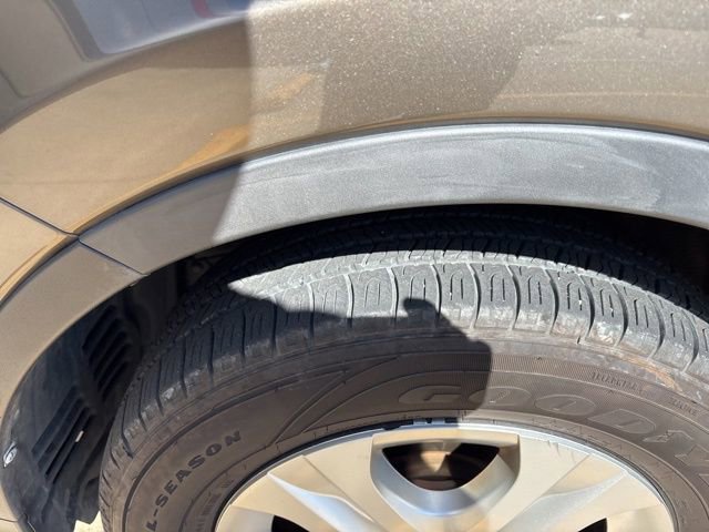 Used 2013 Toyota RAV4 LE image 3