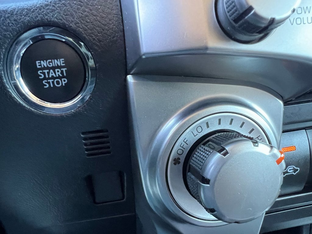 Used 2022 Toyota 4Runner SR5 Premium image 32