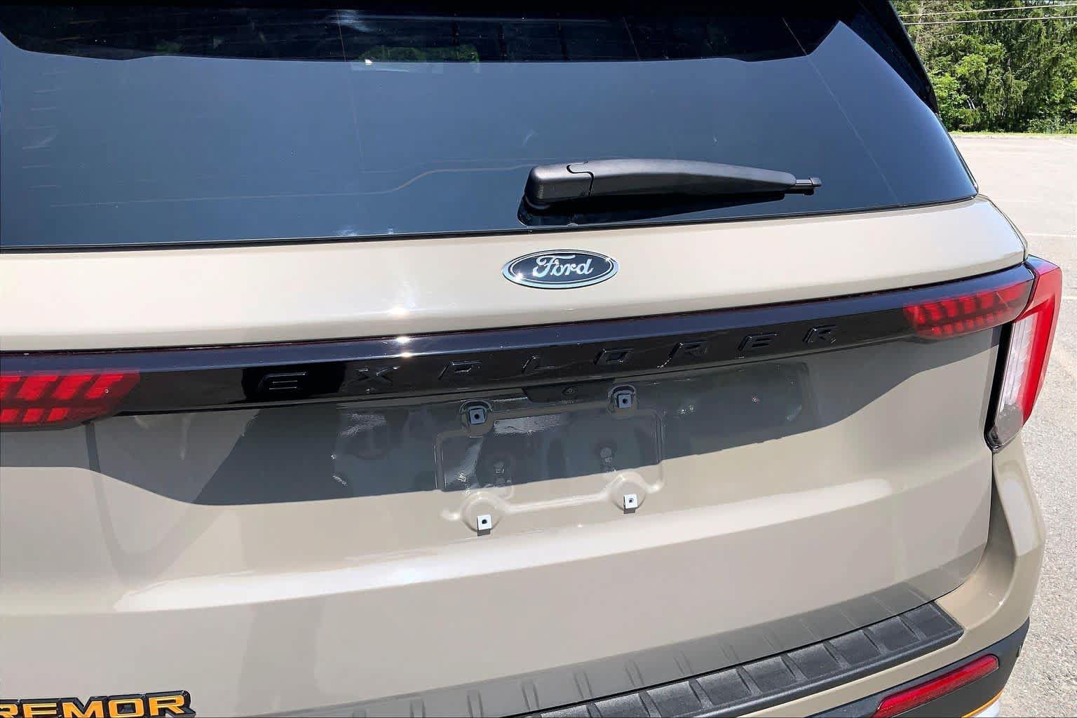 Used 2026 Ford Explorer Tremor w/ Tremor Ultimate Package AWD/4WD image 10