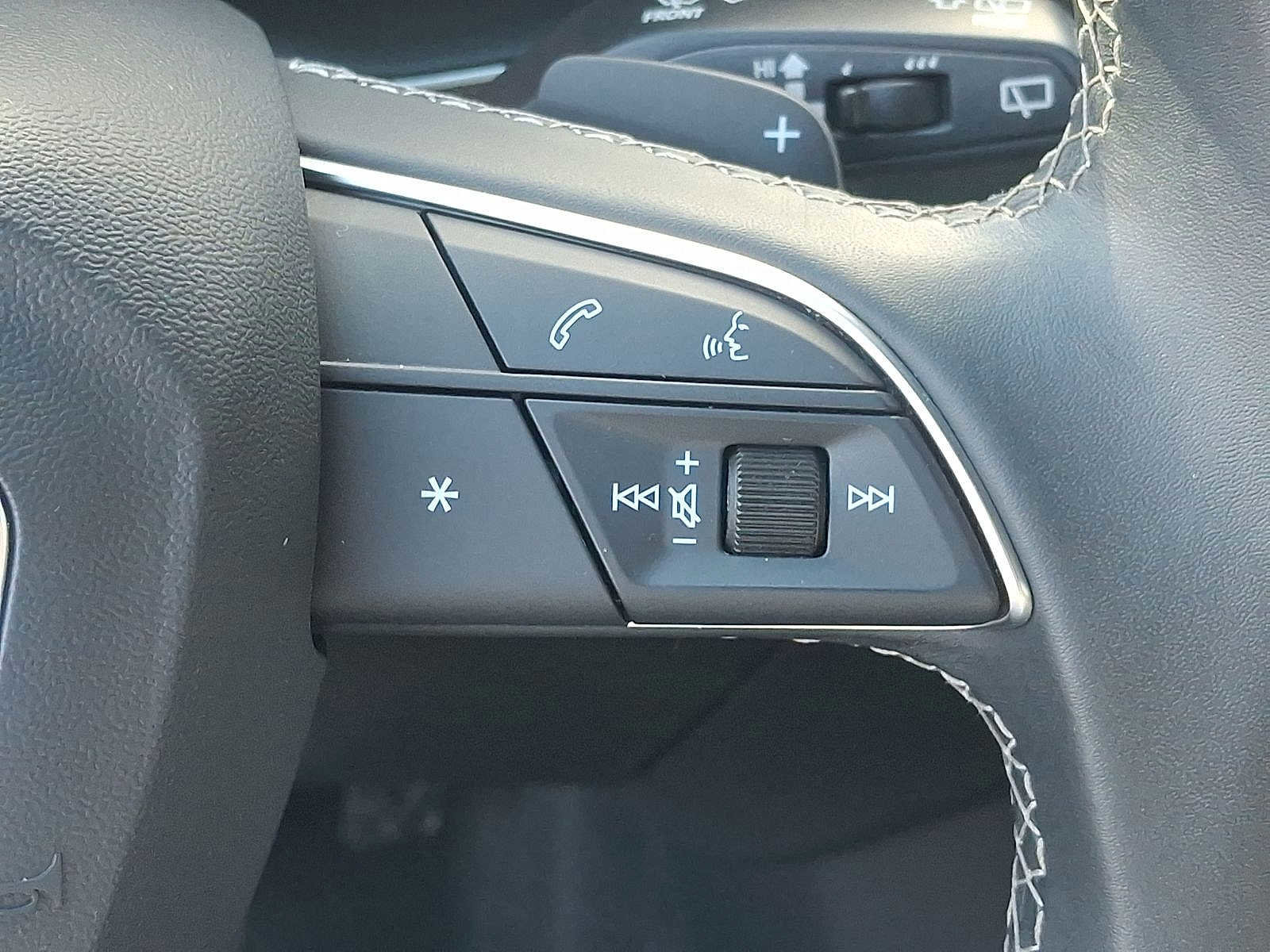 Certified 2025 Audi Q7 3.0T Premium Plus image 15