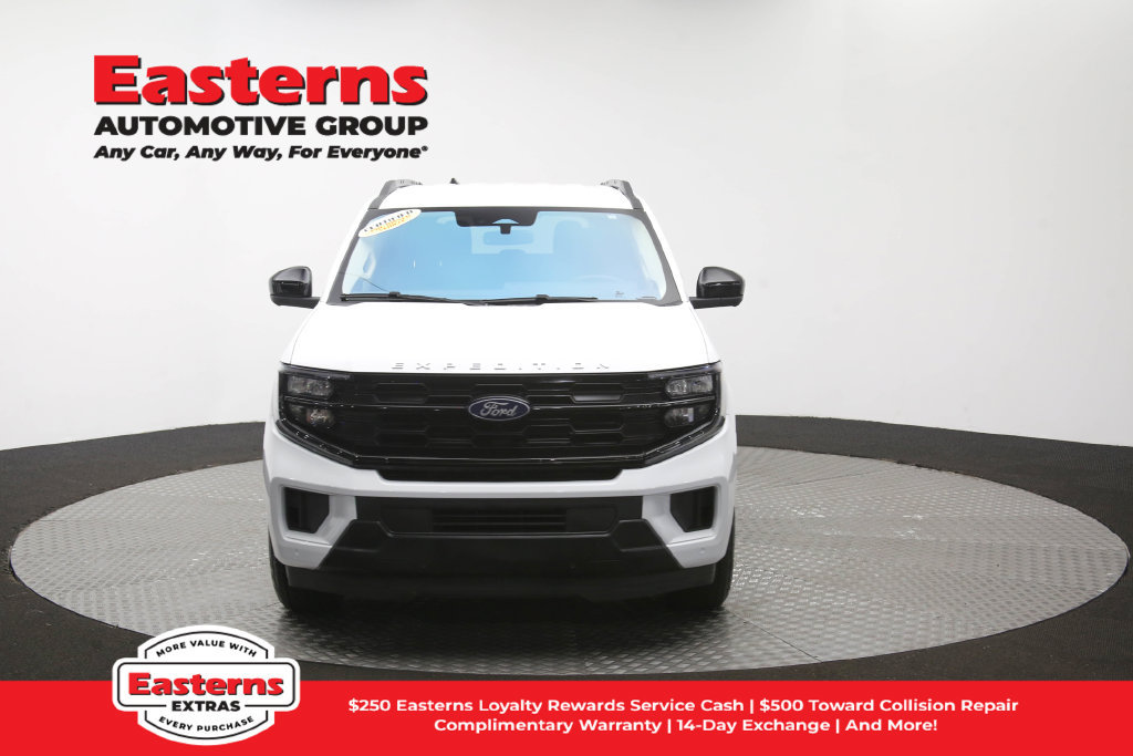 Used 2025 Ford Expedition Active AWD/4WD image 53
