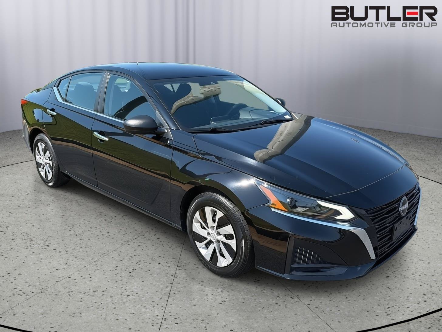 Used 2024 Nissan Altima 2.5 S FWD image 8