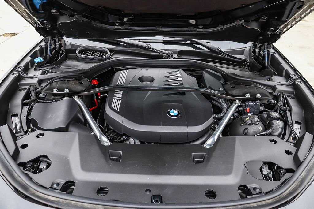Used 2023 BMW 740i w/ Executive Package RWD image 32