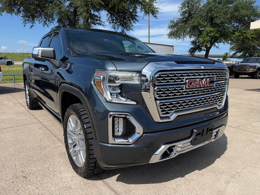 Used 2020 GMC Sierra 1500 Denali w/ Denali Ultimate Package AWD/4WD video 1