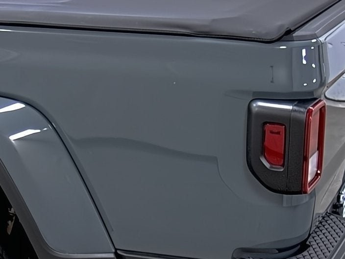 Used 2025 Jeep Gladiator Sport AWD/4WD image 10