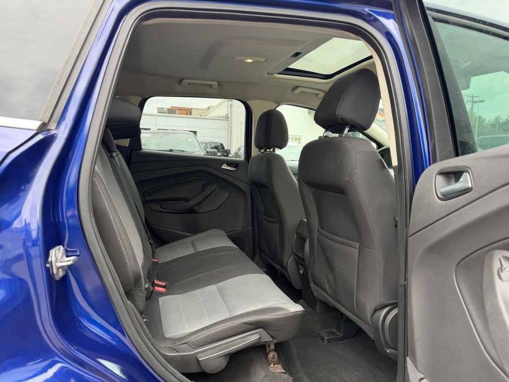 Used 2015 Ford Escape SE image 10